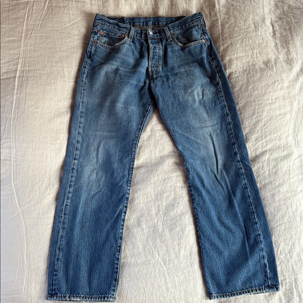 Levi’s 501 Jeans - Picture 3 of 10